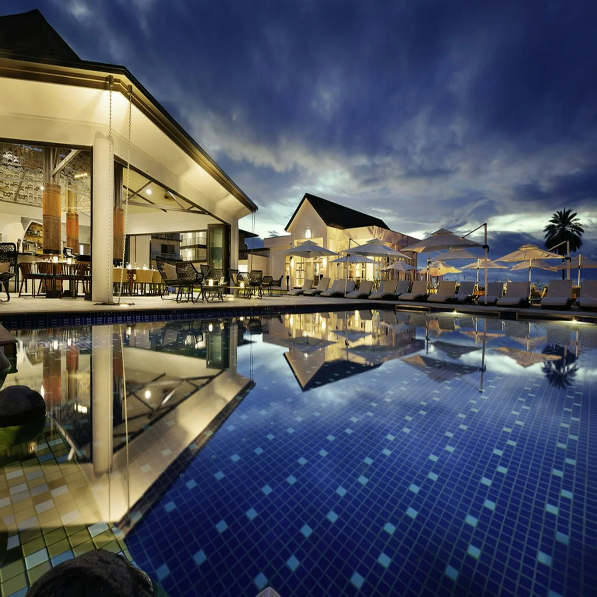 Villa Tropis Mewah dengan Private Pool di Yogyakarta (Ready Stock)